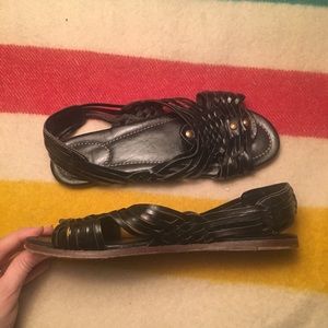 FRYE - Black Leather Huarache Sandals